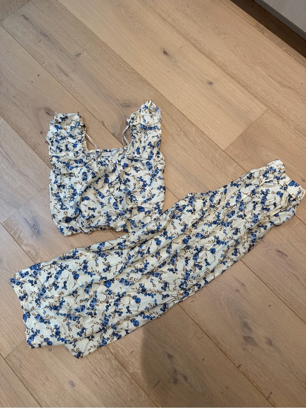 a new day Blue Floral Ruffle Crop Top on Cream